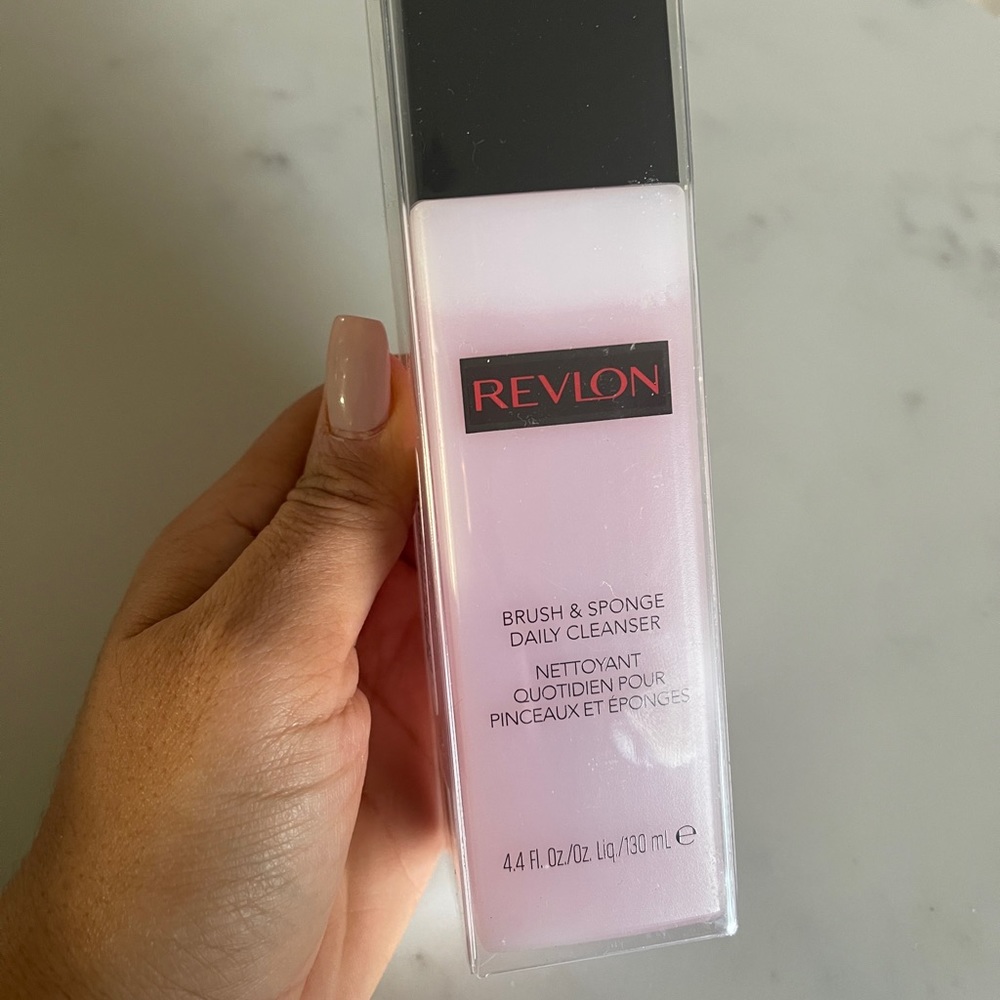 Revlon brush and sponge cleanser